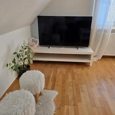 Daire Querenhorst, Am Feld