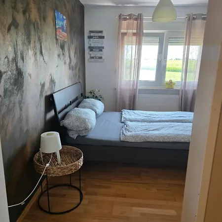 Querenhorst, Am Feld Апартаменты
